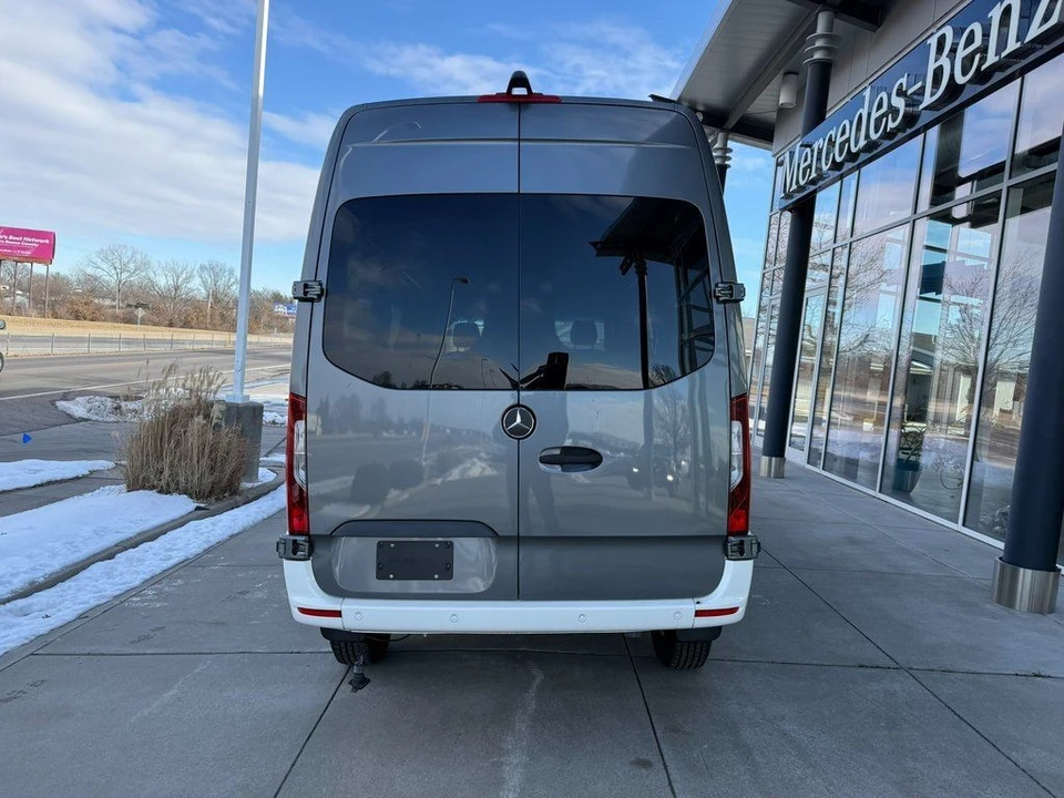 2023 Mercedes-Benz VS30 Sprinter - Image 6 of 21