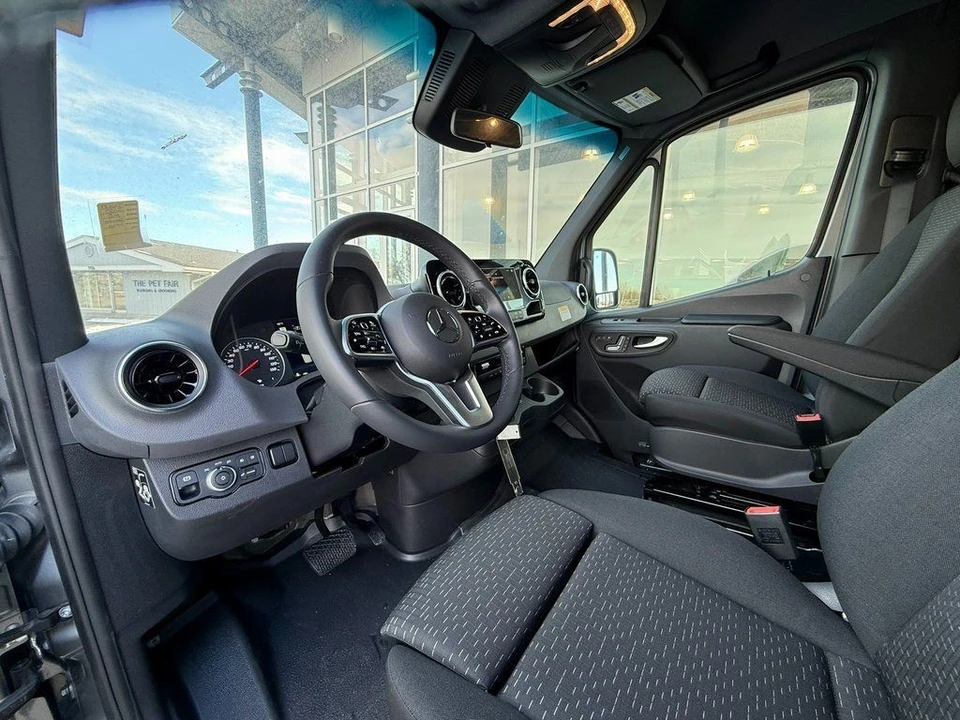 2023 Mercedes-Benz VS30 Sprinter - Image 13 of 21