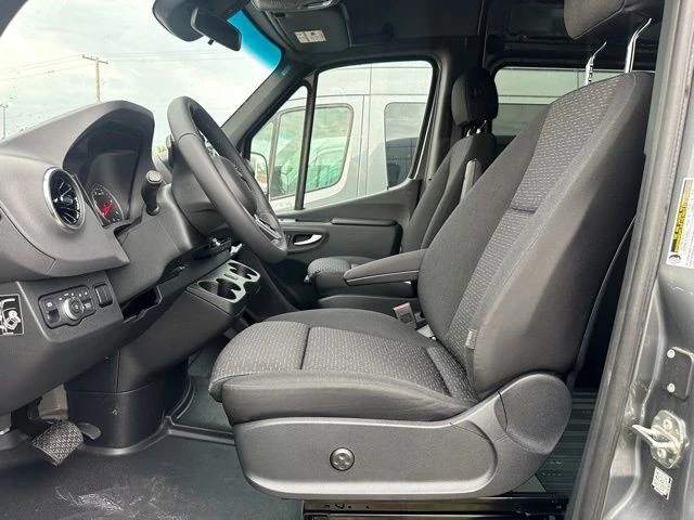 2023 Mercedes-Benz VS30 Sprinter - Image 6 of 15