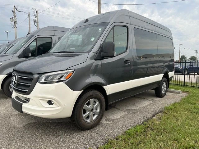 2023 Mercedes-Benz VS30 Sprinter - Image 3 of 15