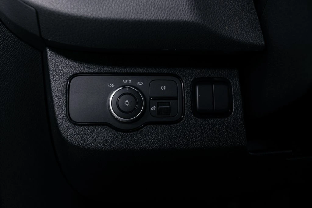 2023 Mercedes-Benz VS30 Sprinter - Image 9 of 12