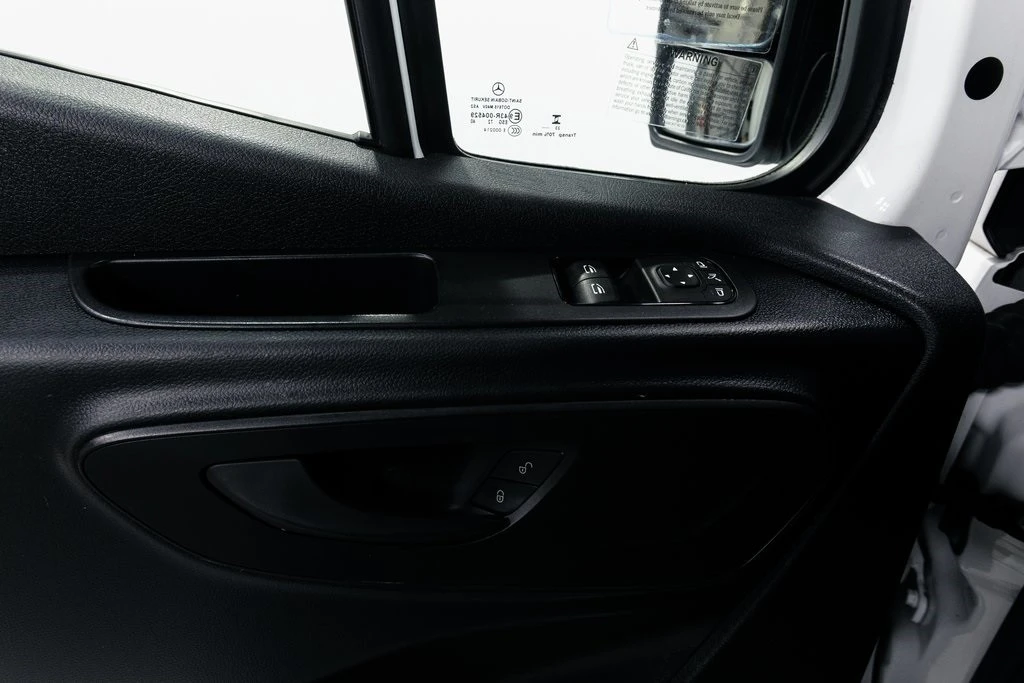 2023 Mercedes-Benz VS30 Sprinter - Image 6 of 12