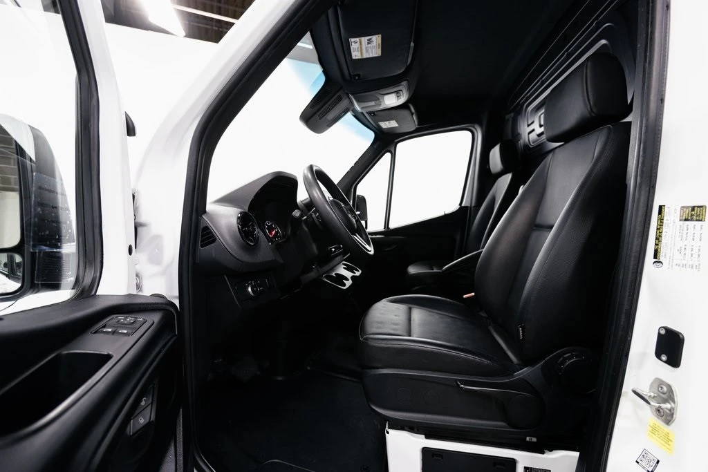 2023 Mercedes-Benz VS30 Sprinter - Image 7 of 12