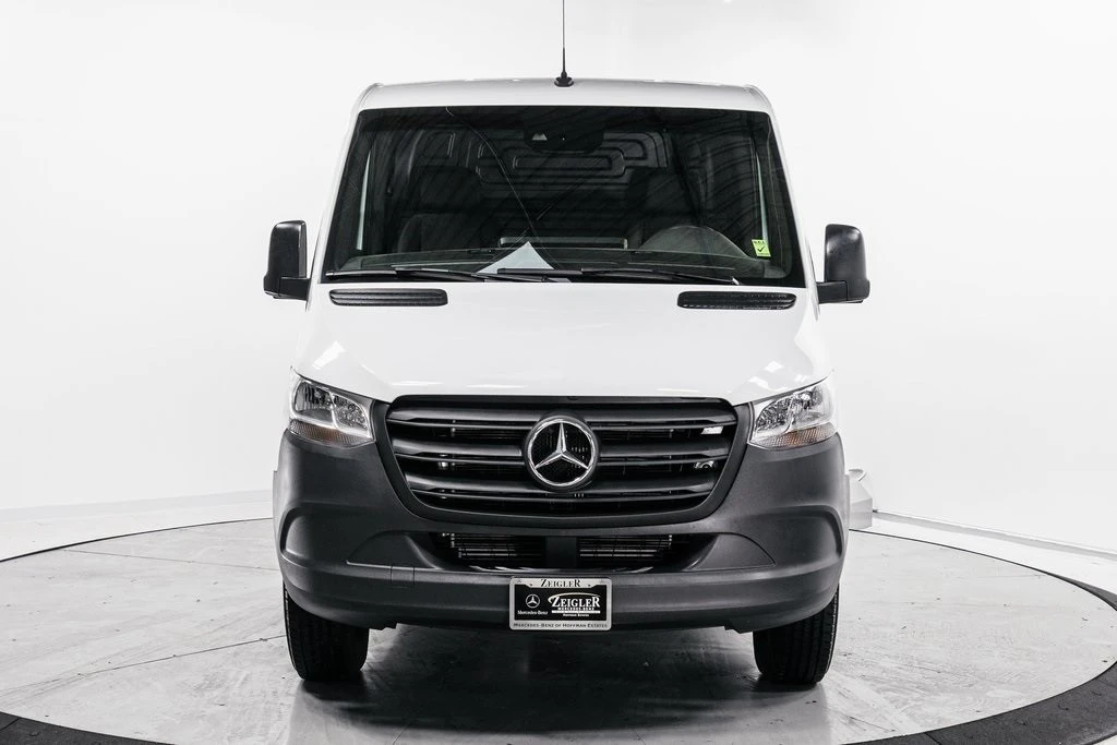 2023 Mercedes-Benz VS30 Sprinter - Image 2 of 12