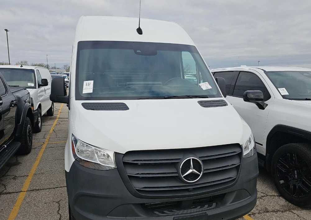 2023 Mercedes-Benz VS30 Sprinter - Image 7 of 15