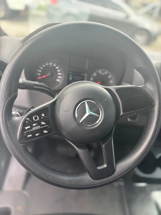 2023 Mercedes-Benz VS30 Sprinter - Image 3 of 9