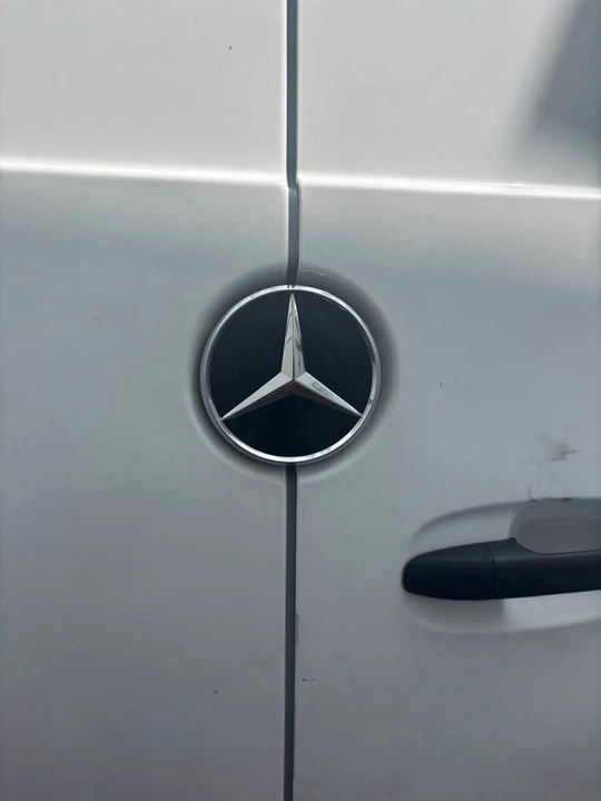 2023 Mercedes-Benz VS30 Sprinter - Image 8 of 9