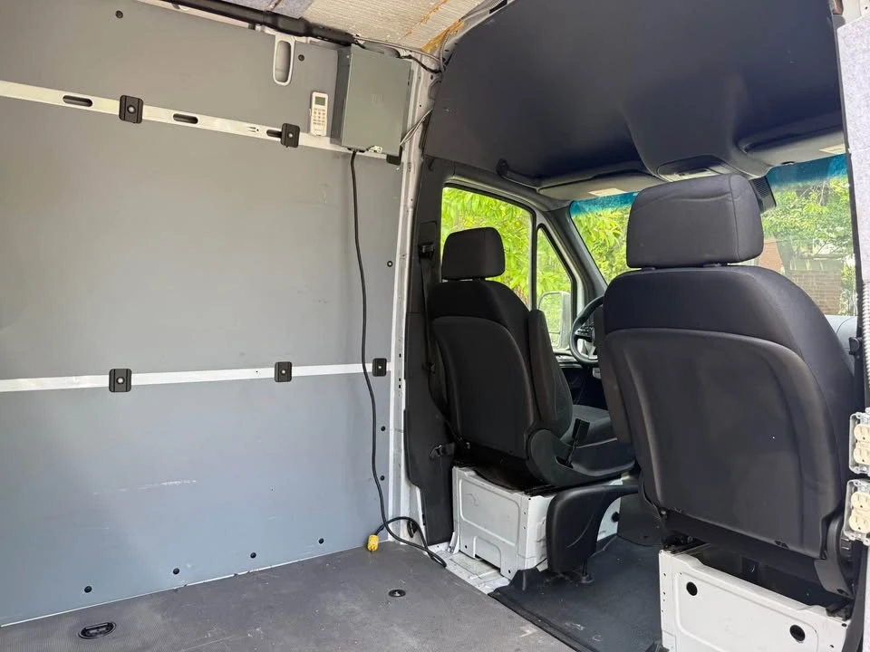 2023 Mercedes-Benz VS30 Sprinter - Image 12 of 20