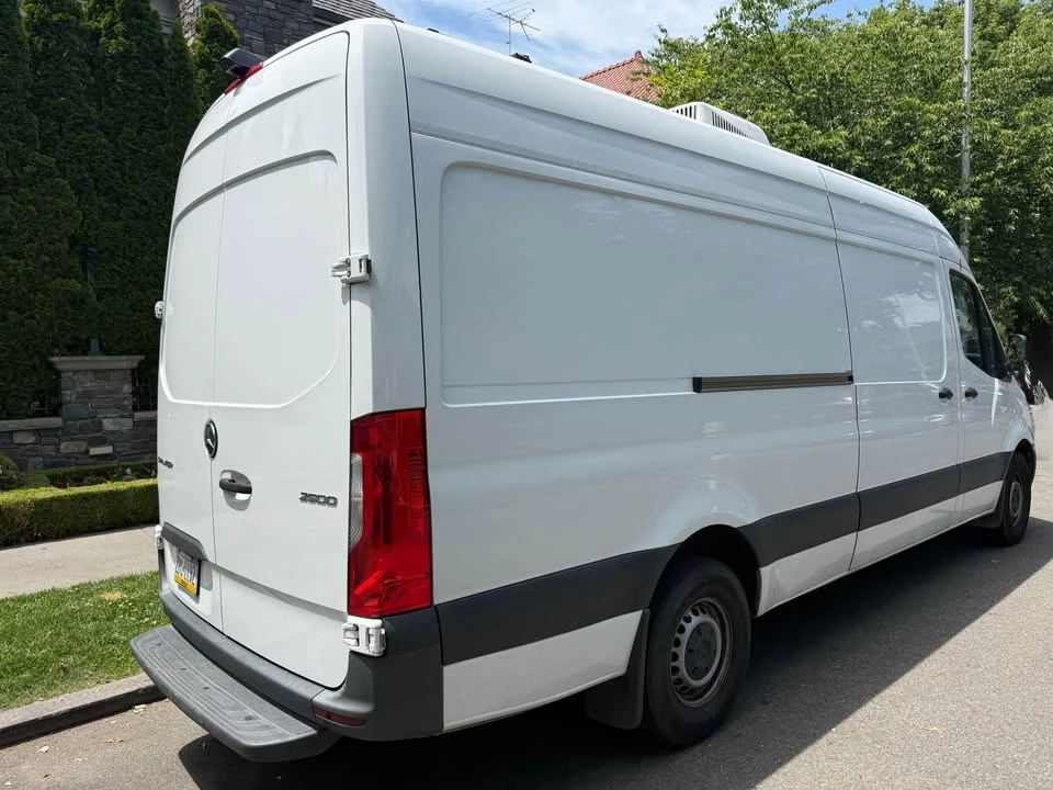 2023 Mercedes-Benz VS30 Sprinter - Image 4 of 20