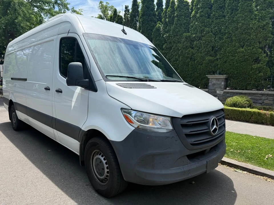 2023 Mercedes-Benz VS30 Sprinter - Image 2 of 20