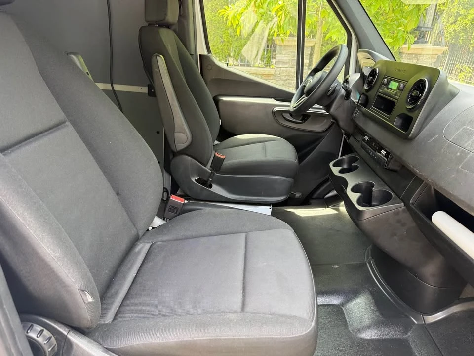 2023 Mercedes-Benz VS30 Sprinter - Image 13 of 20