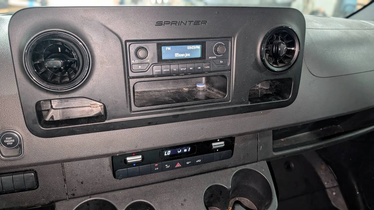 2023 Mercedes-Benz VS30 Sprinter - Image 4 of 15