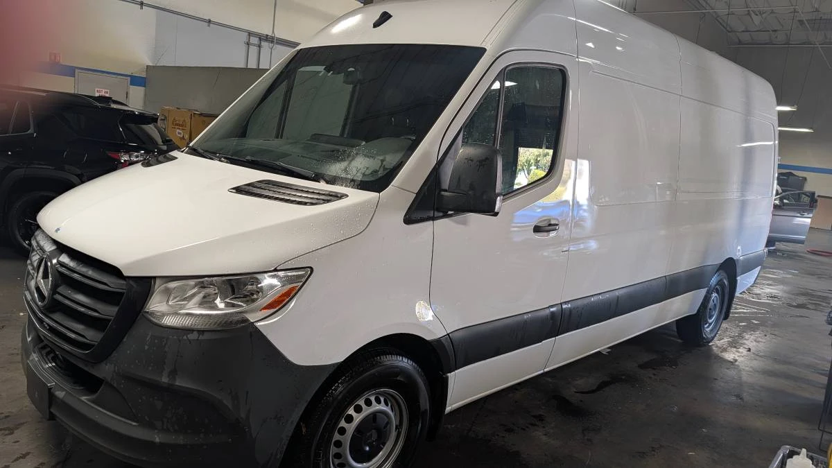 2023 Mercedes-Benz VS30 Sprinter - Image 14 of 15