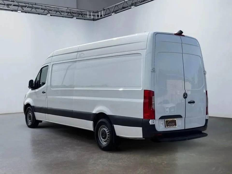 2023 Mercedes-Benz VS30 Sprinter - Image 5 of 20