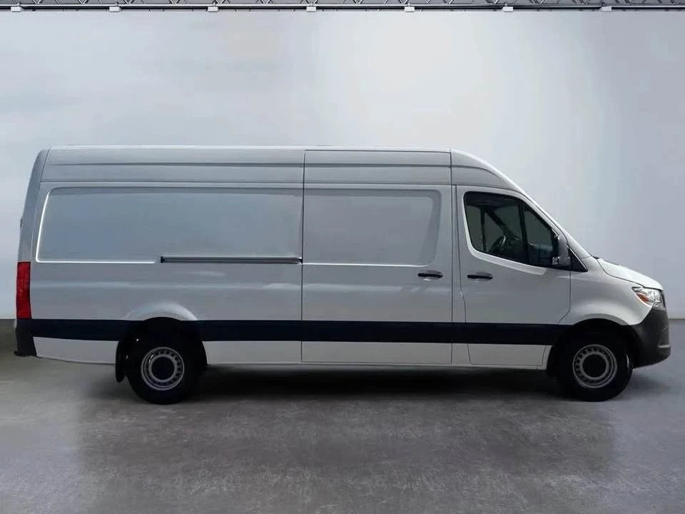 2023 Mercedes-Benz VS30 Sprinter - Image 3 of 20