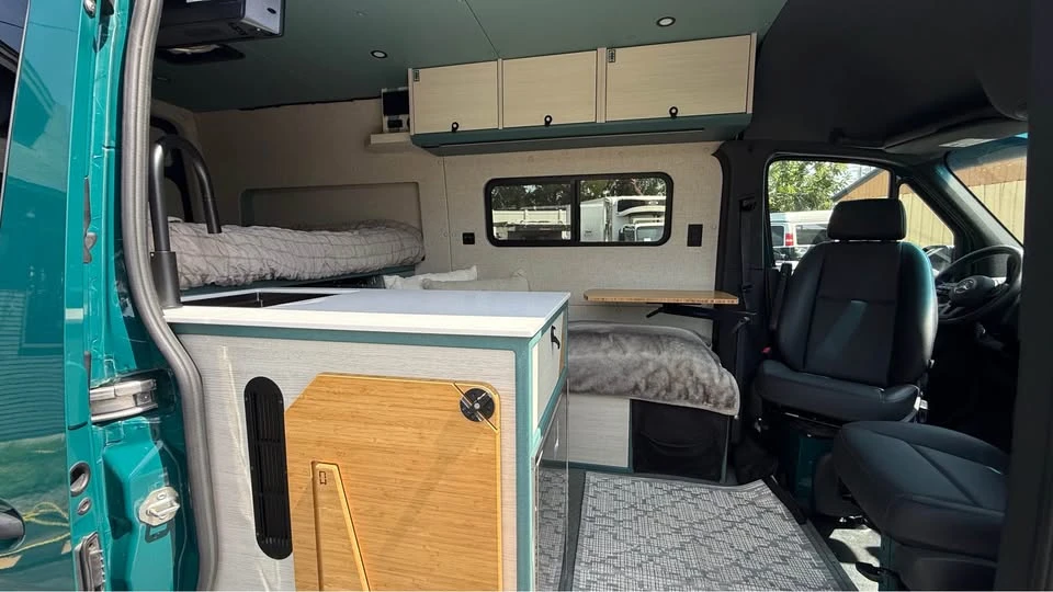 2023 Mercedes-Benz VS30 Sprinter - Image 7 of 16