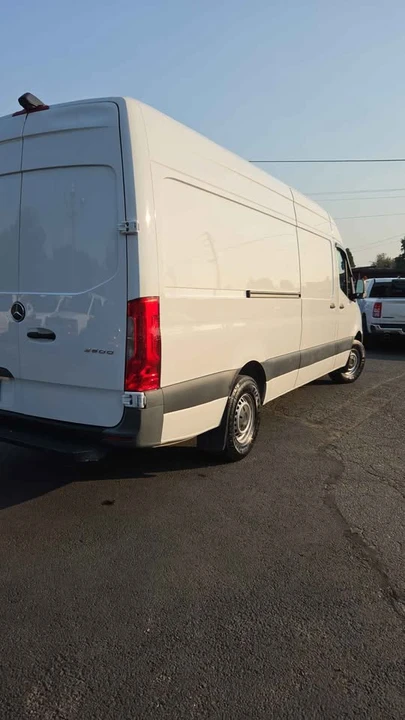 2023 Mercedes-Benz VS30 Sprinter - Image 3 of 10
