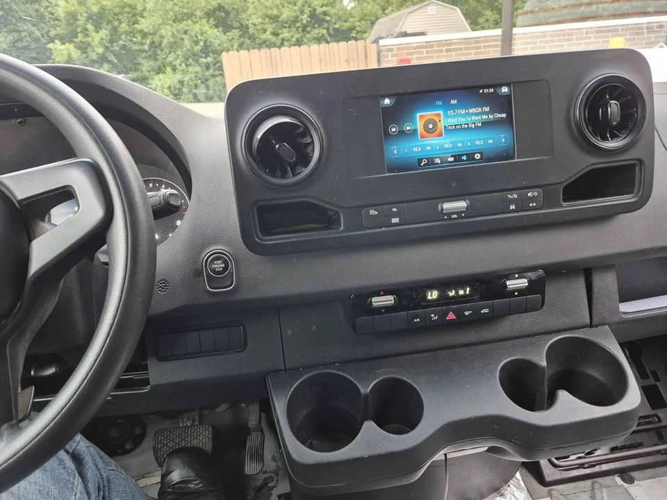 2023 Mercedes-Benz VS30 Sprinter - Image 12 of 13