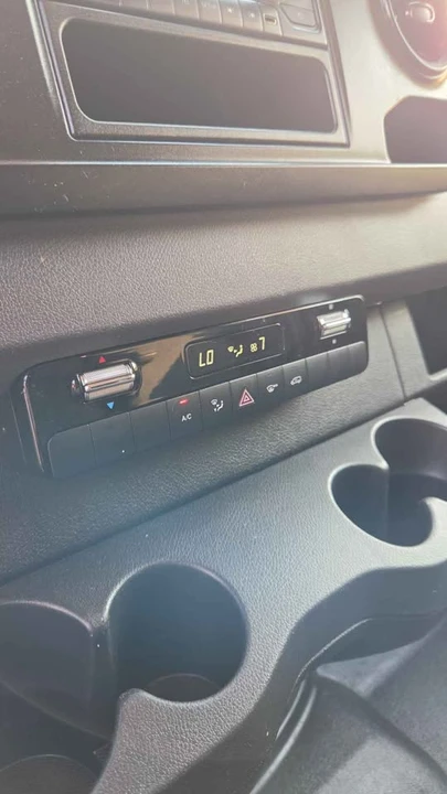2023 Mercedes-Benz VS30 Sprinter - Image 7 of 10