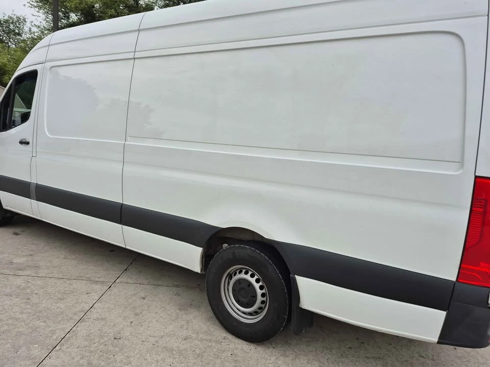 2023 Mercedes-Benz VS30 Sprinter - Image 5 of 13