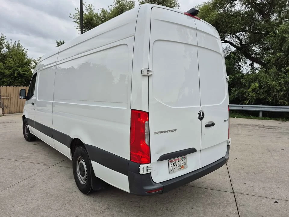 2023 Mercedes-Benz VS30 Sprinter - Image 8 of 13
