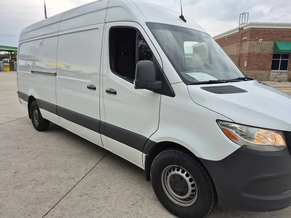 2023 Mercedes-Benz VS30 Sprinter - Image 11 of 13