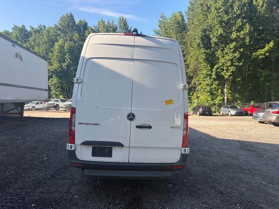 2023 Mercedes-Benz VS30 Sprinter - Image 4 of 9