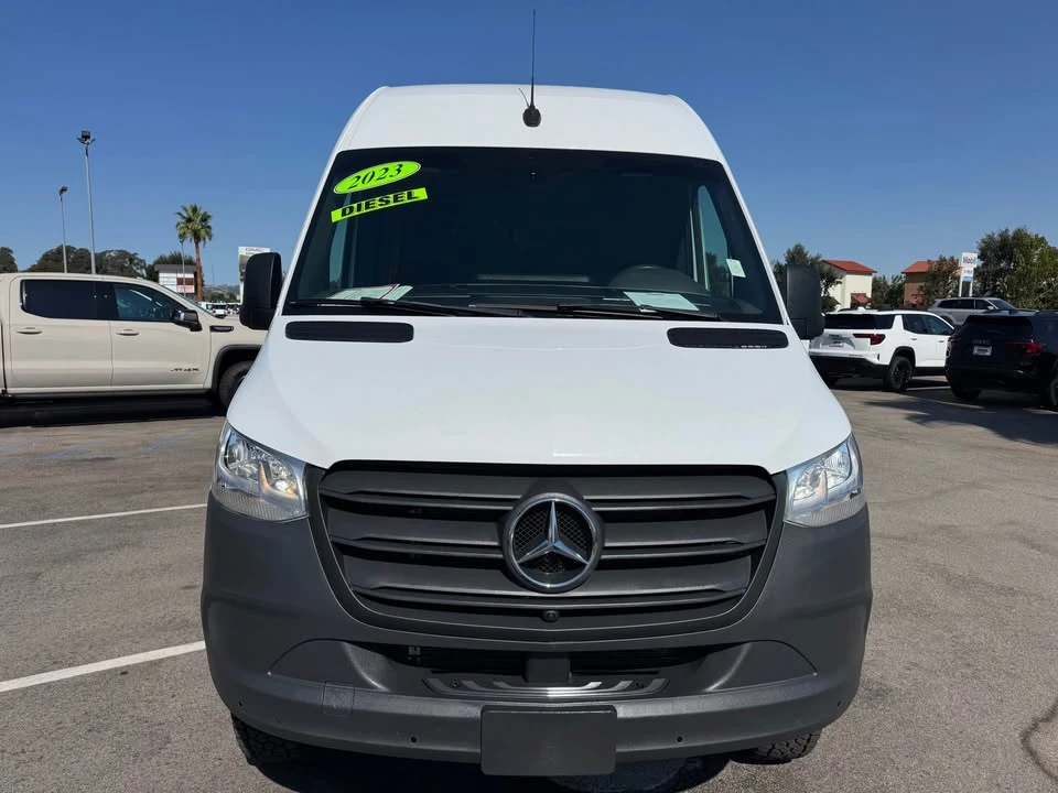 2023 Mercedes-Benz VS30 Sprinter - Image 2 of 17