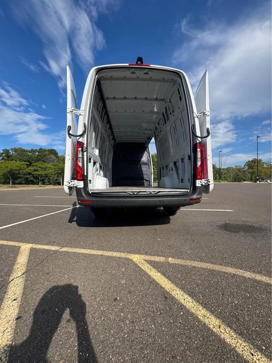 2023 Mercedes-Benz VS30 Sprinter - Image 6 of 13