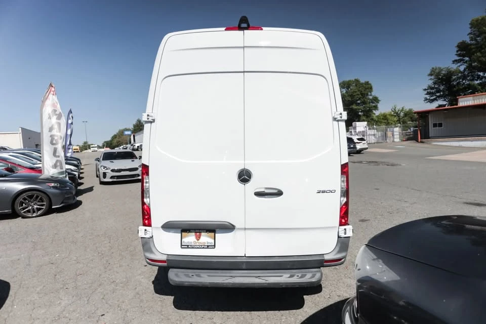 2023 Mercedes-Benz VS30 Sprinter - Image 4 of 19