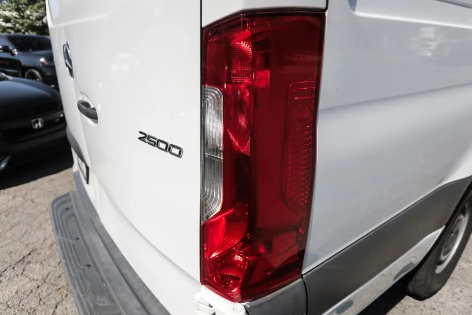 2023 Mercedes-Benz VS30 Sprinter - Image 5 of 19