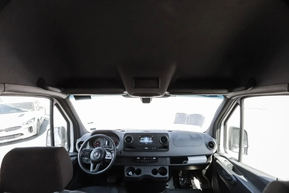 2023 Mercedes-Benz VS30 Sprinter - Image 17 of 19