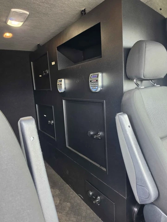 2023 Mercedes-Benz VS30 Sprinter - Image 11 of 15