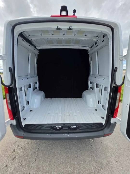 2023 Mercedes-Benz VS30 Sprinter - Image 8 of 15