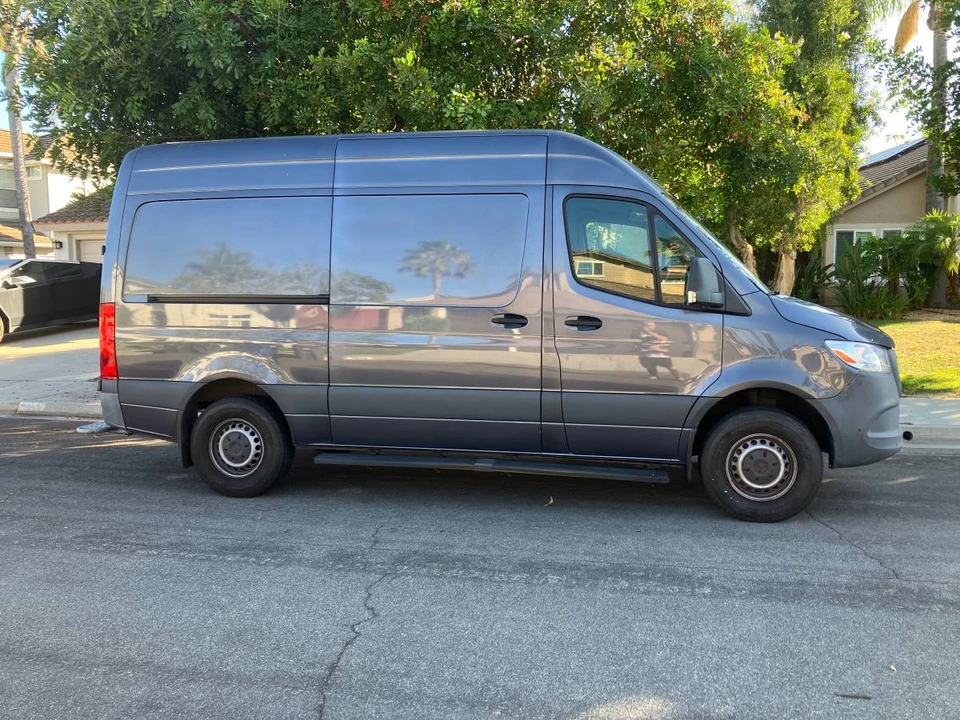 2023 Mercedes-Benz VS30 Sprinter - Image 4 of 24
