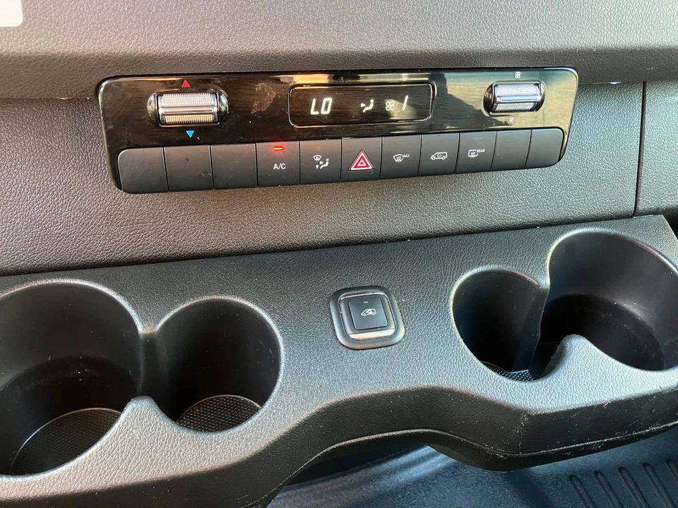 2023 Mercedes-Benz VS30 Sprinter - Image 23 of 24
