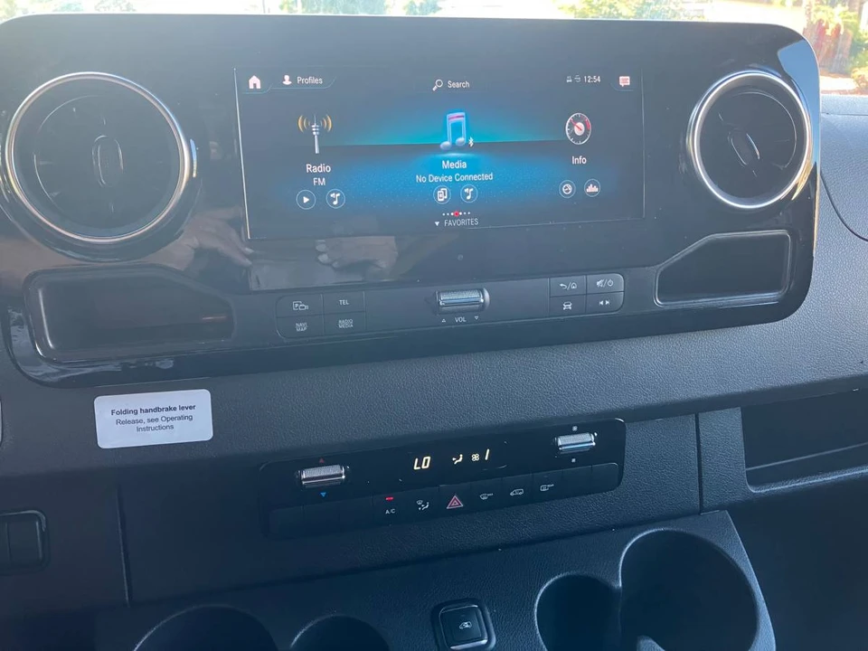 2023 Mercedes-Benz VS30 Sprinter - Image 11 of 24