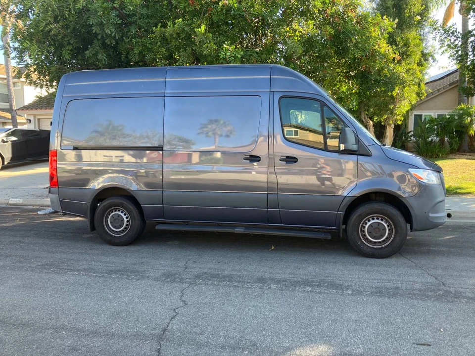 2023 Mercedes-Benz VS30 Sprinter - Image 4 of 24