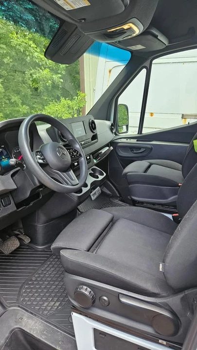 2023 Mercedes-Benz VS30 Sprinter - Image 5 of 6