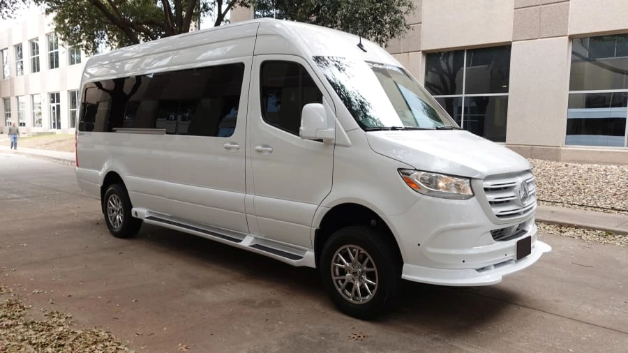 2023 Mercedes-Benz VS30 Sprinter - Image 6 of 31