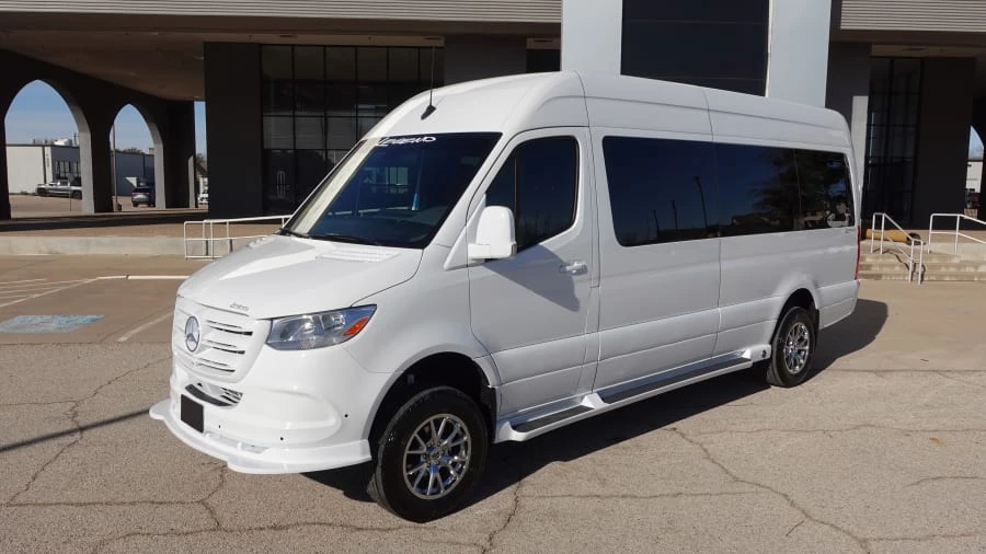 2023 Mercedes-Benz VS30 Sprinter - Image 18 of 31