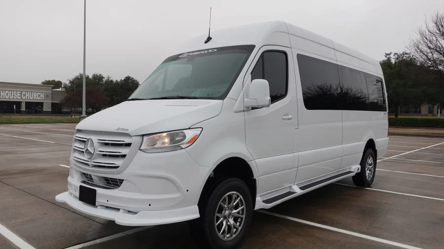 2023 Mercedes-Benz VS30 Sprinter - Image 10 of 31