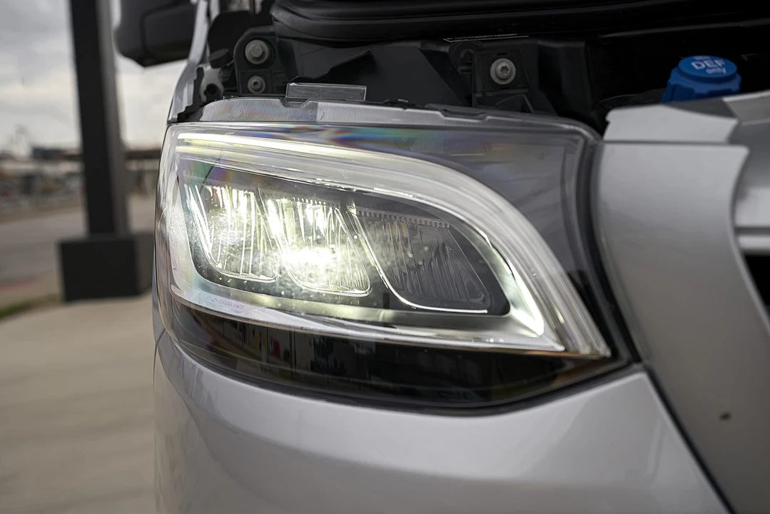 2023 Mercedes-Benz VS30 Sprinter - Image 30 of 31