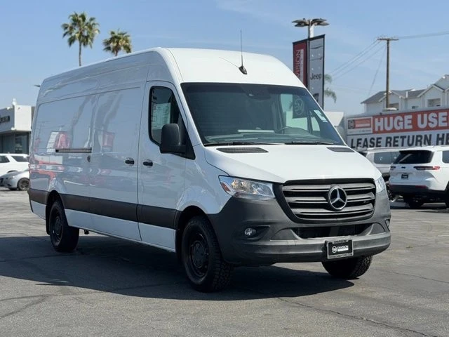 2023 Mercedes-Benz VS30 Sprinter - Image 2 of 21