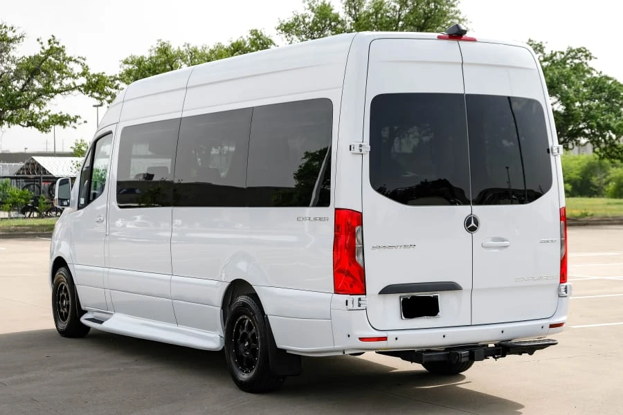 2023 Mercedes-Benz VS30 Sprinter - Image 3 of 11