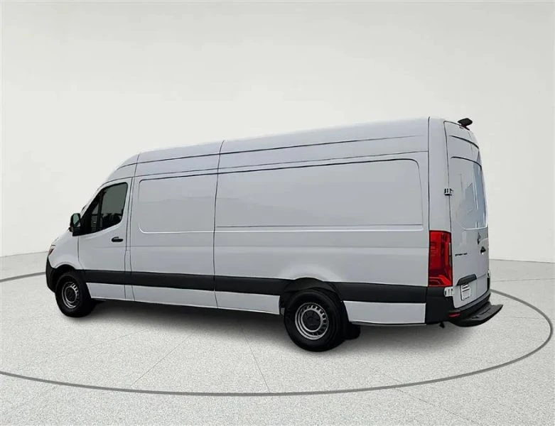 2023 Mercedes-Benz VS30 Sprinter - Image 5 of 12