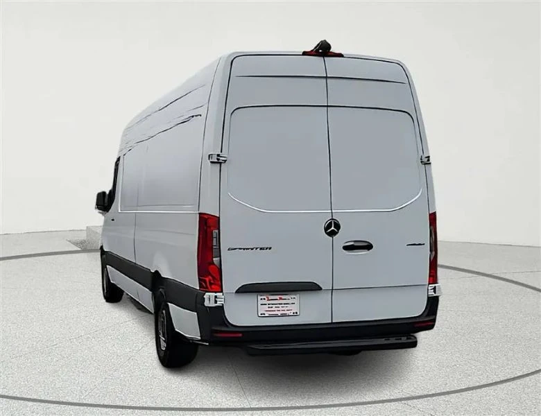 2023 Mercedes-Benz VS30 Sprinter - Image 6 of 12