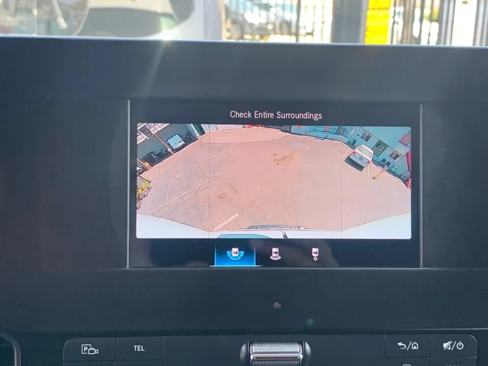 2023 Mercedes-Benz VS30 Sprinter - Image 18 of 19