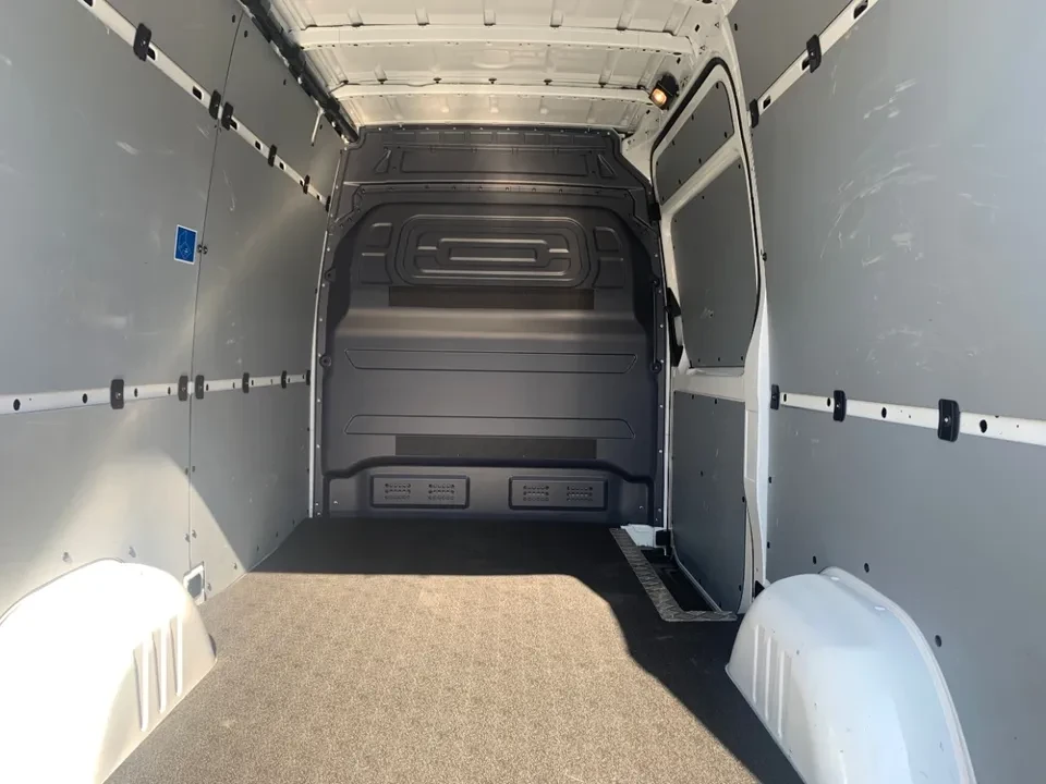 2023 Mercedes-Benz VS30 Sprinter - Image 7 of 19