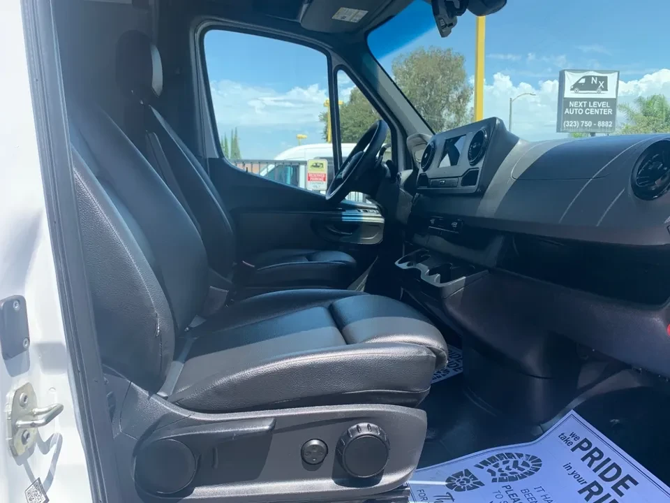 2023 Mercedes-Benz VS30 Sprinter - Image 14 of 19